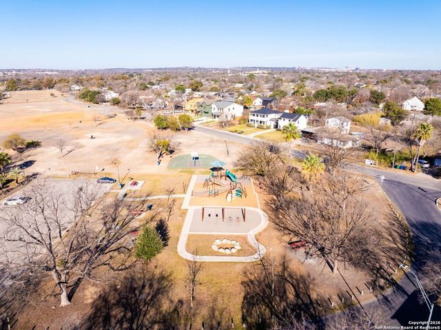 1947 W French Pl, San Antonio, TX 78201