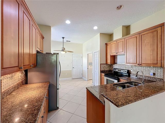 916 WOLF CREEK STREET, Clermont, FL 34711