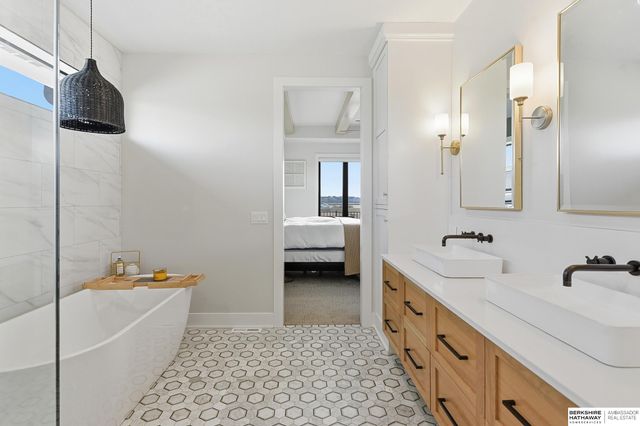 917 S 243rd Street, Waterloo, NE 68069