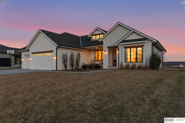 917 S 243rd Street, Waterloo, NE 68069