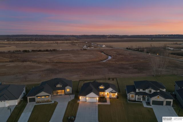 917 S 243rd Street, Waterloo, NE 68069