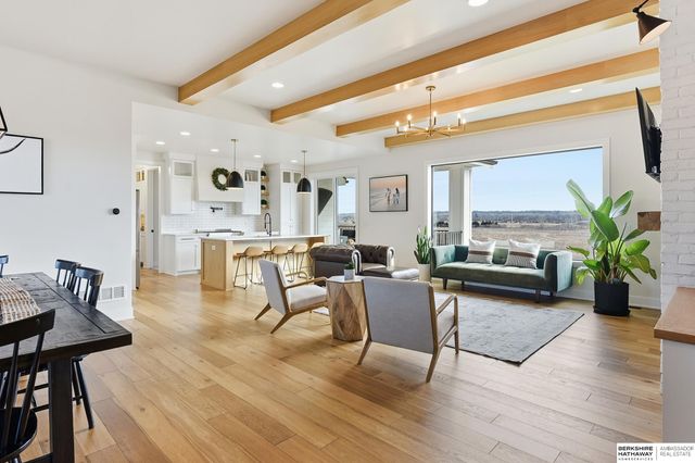 917 S 243rd Street, Waterloo, NE 68069