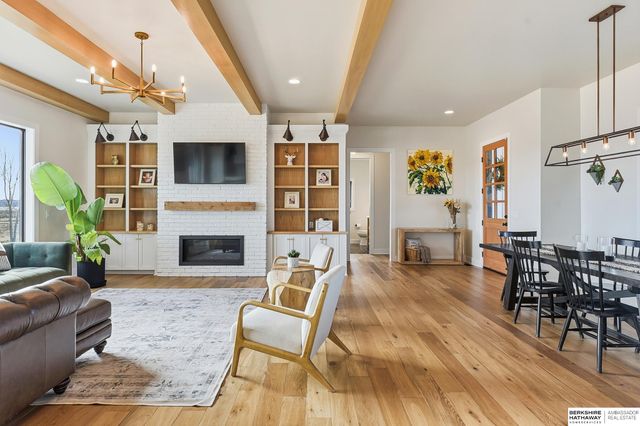 917 S 243rd Street, Waterloo, NE 68069