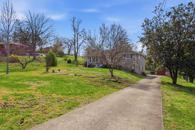 3921 Banbury Dr, E, Nashville, TN 37207