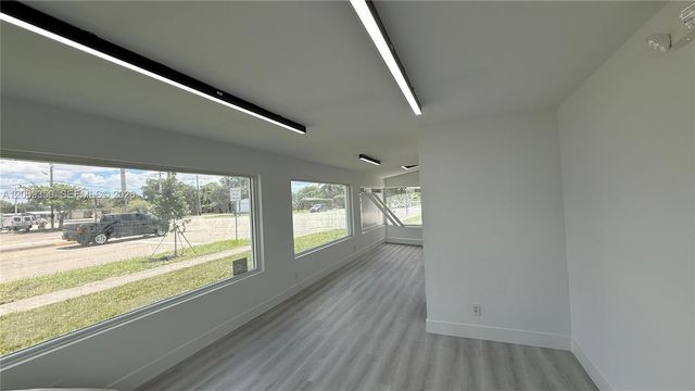 7061 Taft St, Hollywood, FL 33024