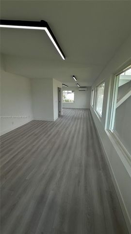 7061 Taft St, Hollywood, FL 33024