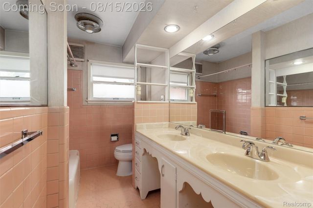15160 Warwick Street, Detroit, MI 48223