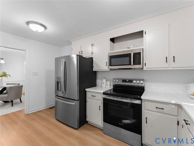 5311 Chestnut Bluff Rd, Midlothian, VA 23112