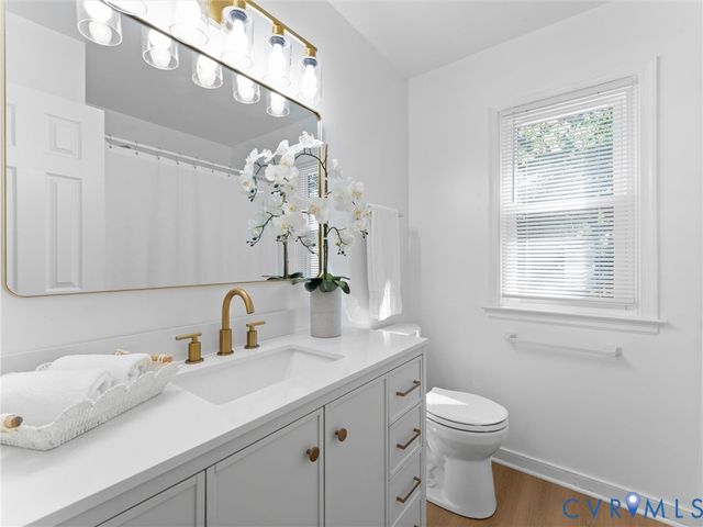 5311 Chestnut Bluff Rd, Midlothian, VA 23112