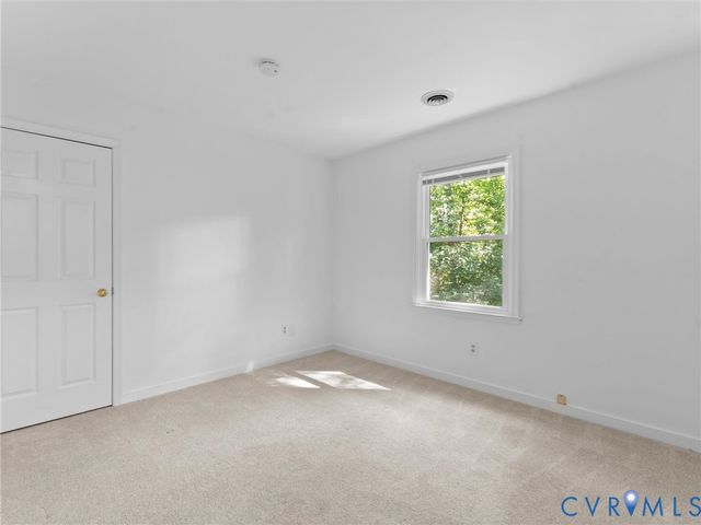 5311 Chestnut Bluff Rd, Midlothian, VA 23112