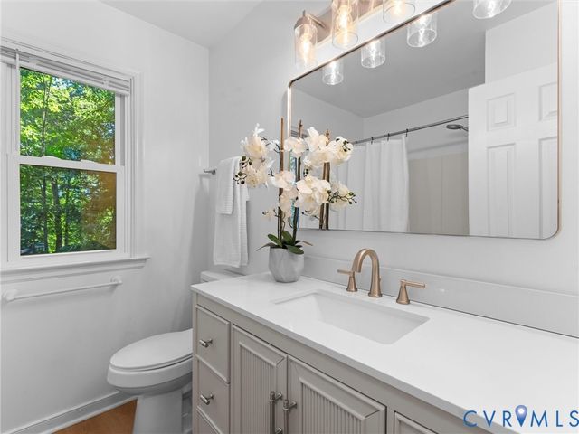 5311 Chestnut Bluff Rd, Midlothian, VA 23112