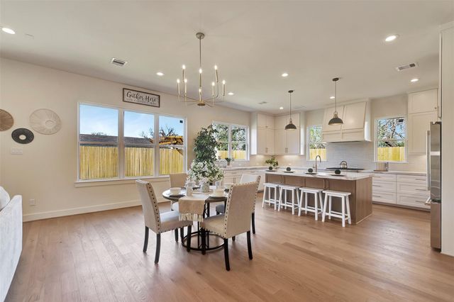 1825 Huge Oaks Street, Houston, TX 77055