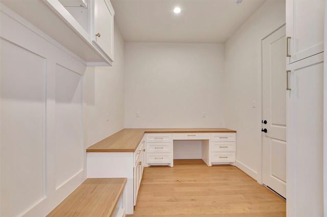 1825 Huge Oaks Street, Houston, TX 77055