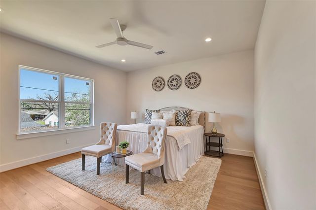 1825 Huge Oaks Street, Houston, TX 77055