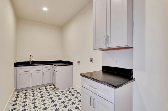 1825 Huge Oaks Street, Houston, TX 77055