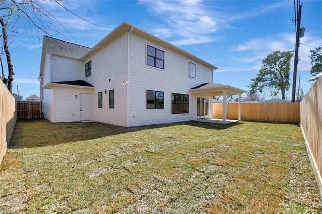 1825 Huge Oaks Street, Houston, TX 77055