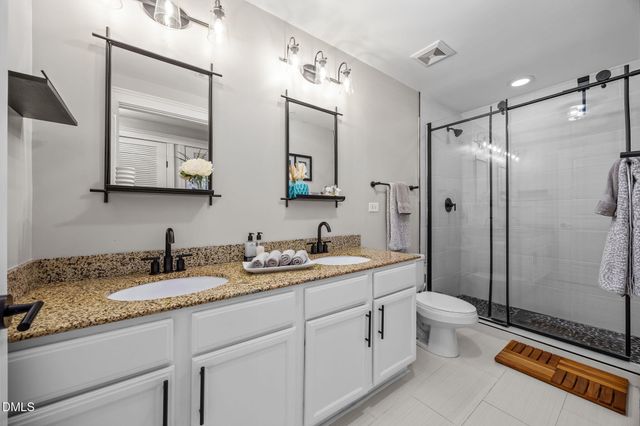 222 Glenwood Avenue 205, Raleigh, NC 27603