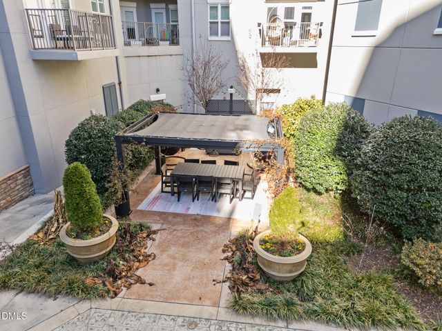 222 Glenwood Avenue 205, Raleigh, NC 27603