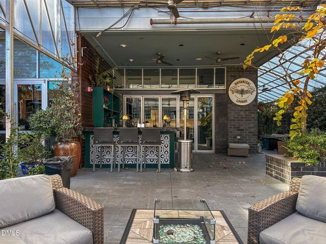 222 Glenwood Avenue 205, Raleigh, NC 27603