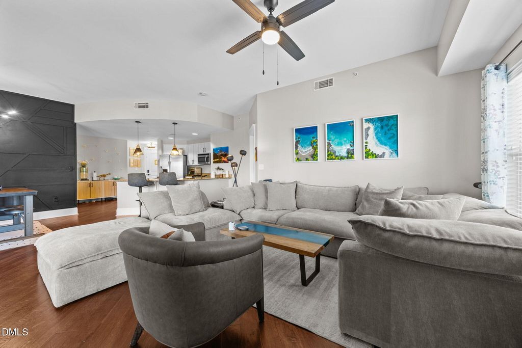 222 Glenwood Avenue 205, Raleigh, NC 27603