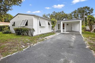 6620 Charleston St, Hollywood, FL 33024