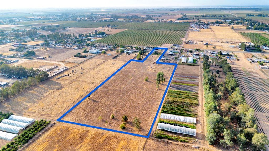 Image 10 of property listing at 6674 W Mckinley Avenue, Fresno, CA 93723