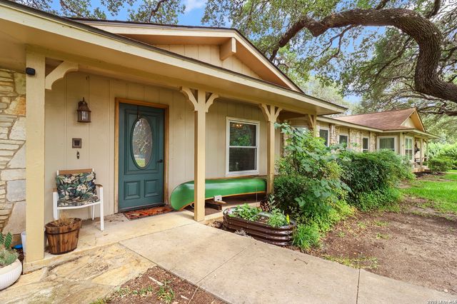 9477 WINDWOOD DR, Boerne, TX 78006