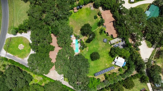 9477 WINDWOOD DR, Boerne, TX 78006