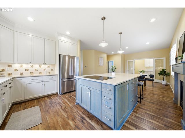 1704 Ne 158TH Cir, Vancouver, WA 98686