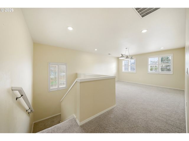 1704 Ne 158TH Cir, Vancouver, WA 98686