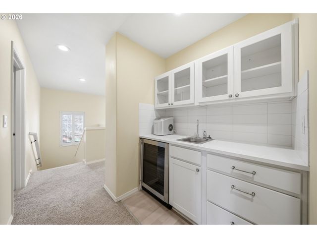 1704 Ne 158TH Cir, Vancouver, WA 98686