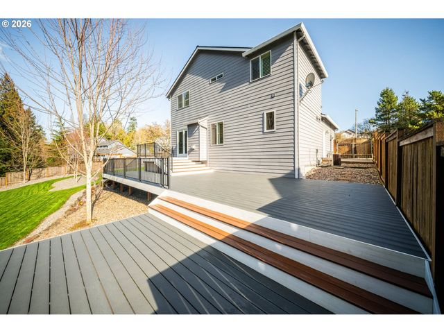 1704 Ne 158TH Cir, Vancouver, WA 98686