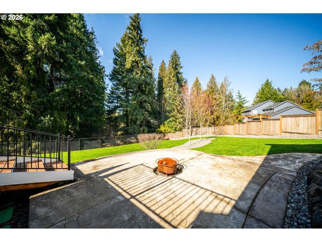 1704 Ne 158TH Cir, Vancouver, WA 98686