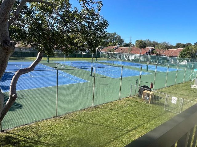 5280 NW 2nd Ave Ph-17, Boca Raton, FL 33487