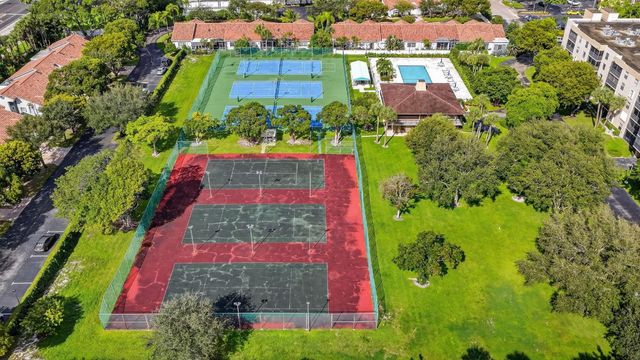 5280 NW 2nd Ave Ph-17, Boca Raton, FL 33487