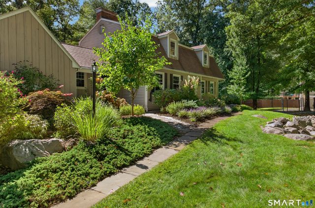 87 Chevas Road, Avon, CT 06001