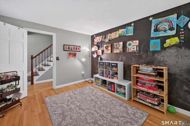 87 Chevas Road, Avon, CT 06001