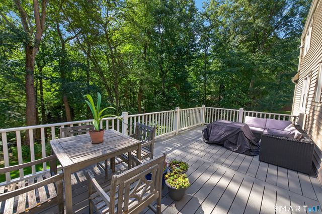 87 Chevas Road, Avon, CT 06001