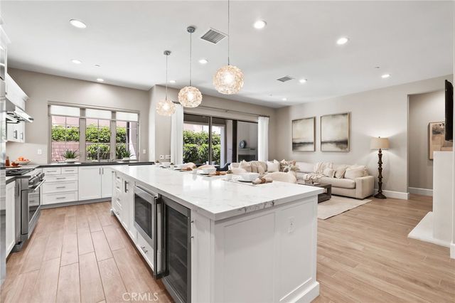 63 Pedigree, Irvine, CA 92602