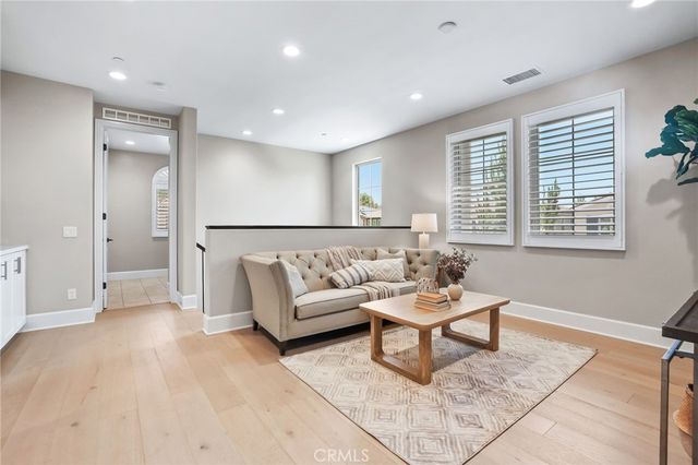 63 Pedigree, Irvine, CA 92602