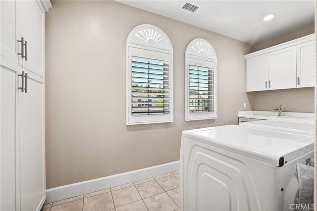 63 Pedigree, Irvine, CA 92602