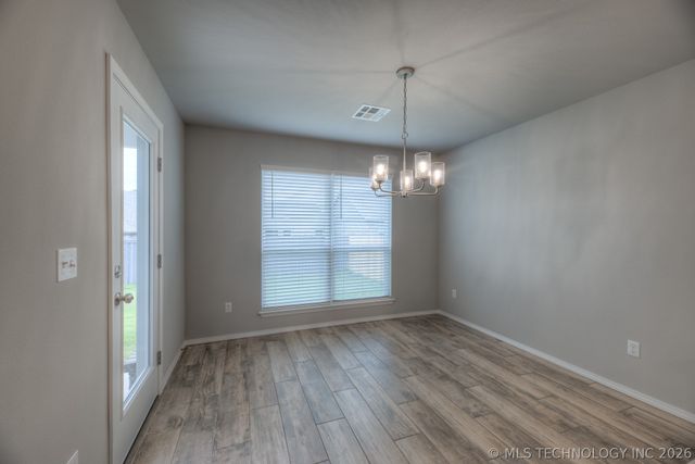 3710 S 13th Place, Broken Arrow, OK 74011