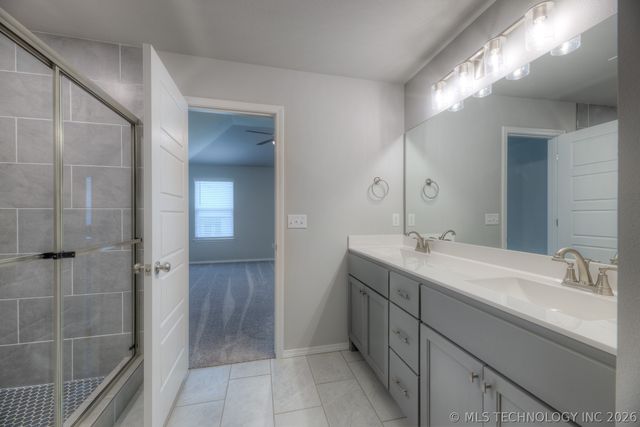 3710 S 13th Place, Broken Arrow, OK 74011