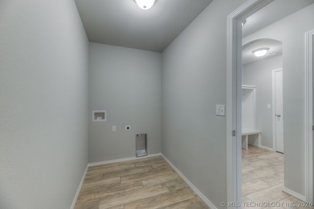 3710 S 13th Place, Broken Arrow, OK 74011
