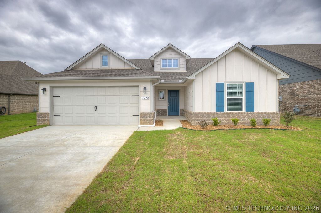 3710 S 13th Place, Broken Arrow, OK 74011