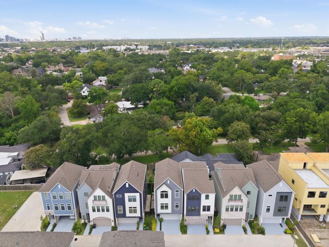 1709 Bologna Lane, Houston, TX 77055