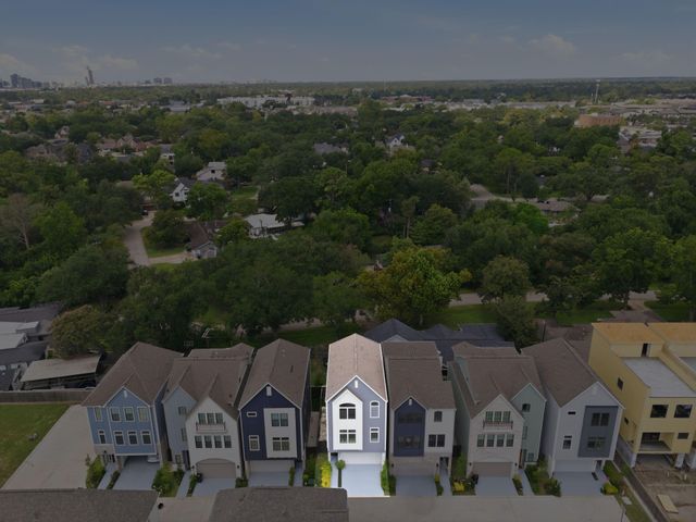 1709 Bologna Lane, Houston, TX 77055