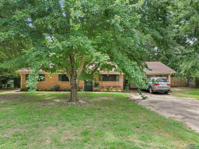 216 Collins Ave, Longview, TX 75605