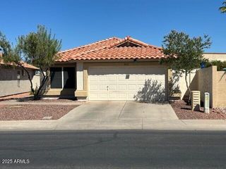825 S CANCUN Drive, Gilbert, AZ 85233