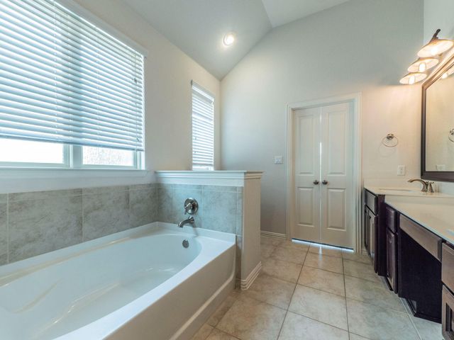 244 Fort Cobb WAY, Georgetown, TX 78628